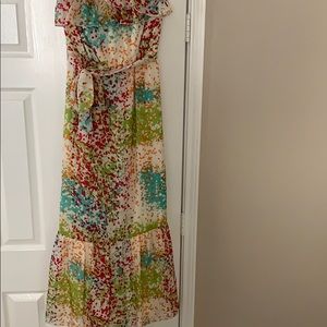 Limited strapless maxi dress